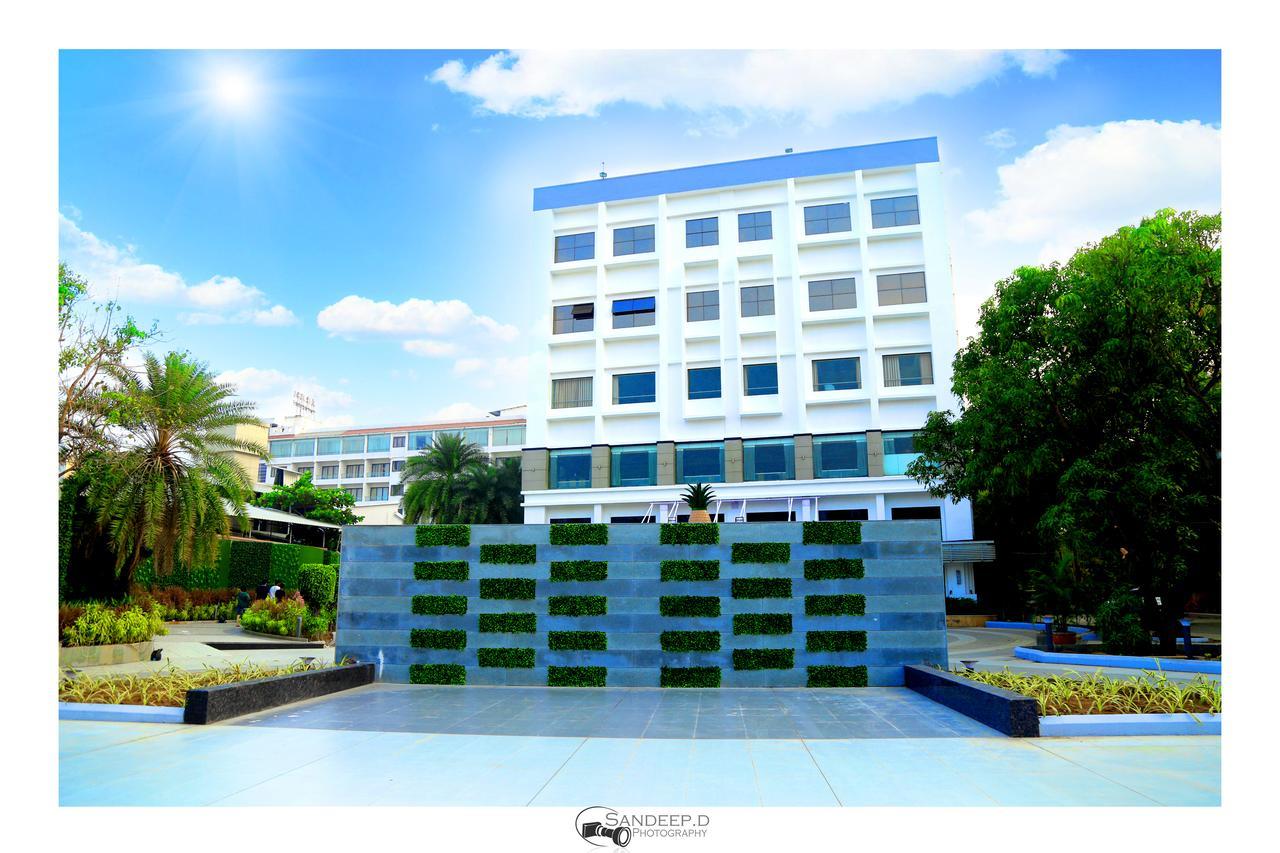 Mirasol Resort Daman Exterior photo